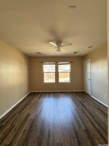 8363 Copperglen, Converse, TX 78109