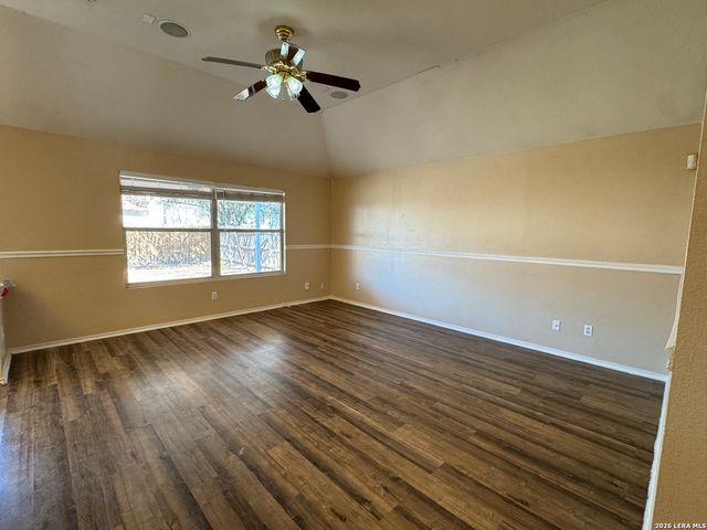 8363 Copperglen, Converse, TX 78109
