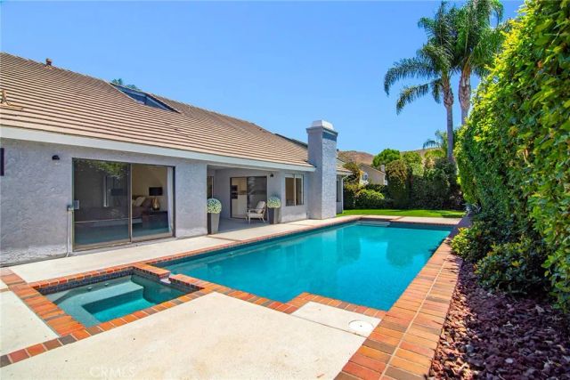 29022 Freshwater, Agoura Hills, CA 91301