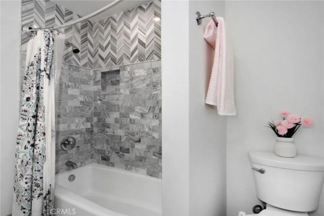 29022 Freshwater, Agoura Hills, CA 91301