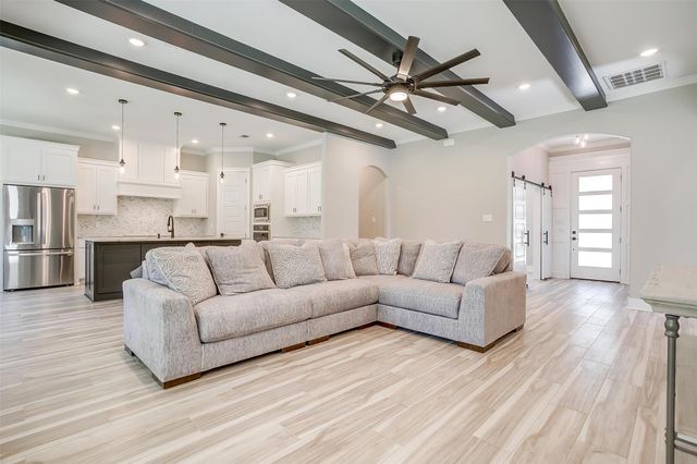 908 Meadowlark Lane, Granbury, TX 76048