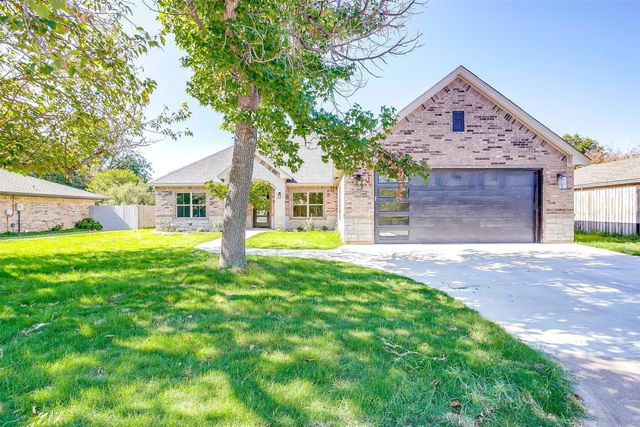 908 Meadowlark Lane, Granbury, TX 76048