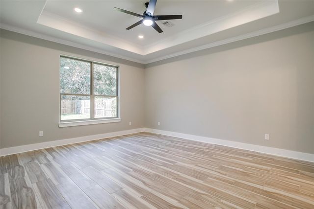 908 Meadowlark Lane, Granbury, TX 76048