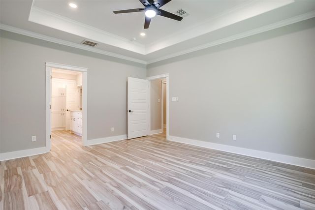 908 Meadowlark Lane, Granbury, TX 76048