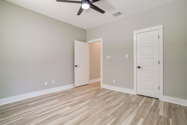 908 Meadowlark Lane, Granbury, TX 76048