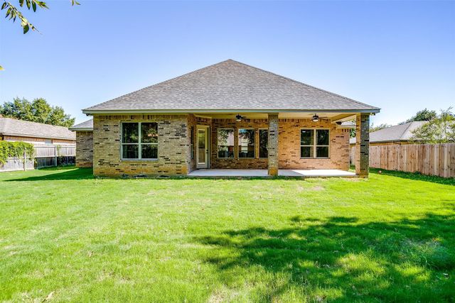 908 Meadowlark Lane, Granbury, TX 76048