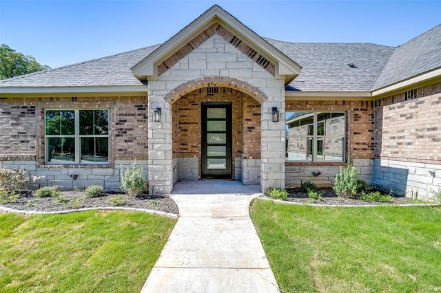 908 Meadowlark Lane, Granbury, TX 76048