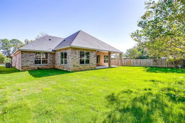 908 Meadowlark Lane, Granbury, TX 76048