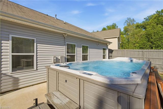 429 Oak Brook Drive, Salisbury, NC 28146