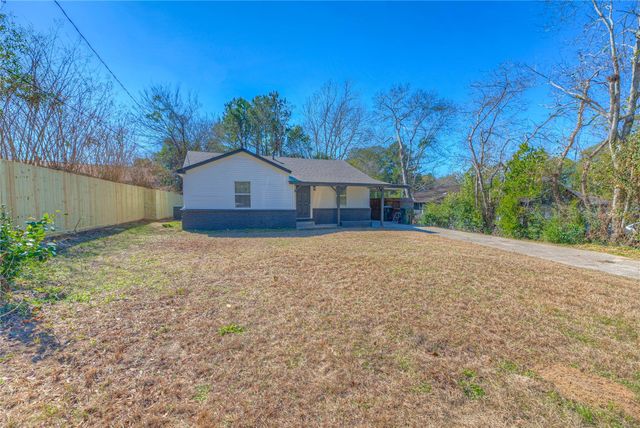 709 N Pine Street, Woodville, TX 75979