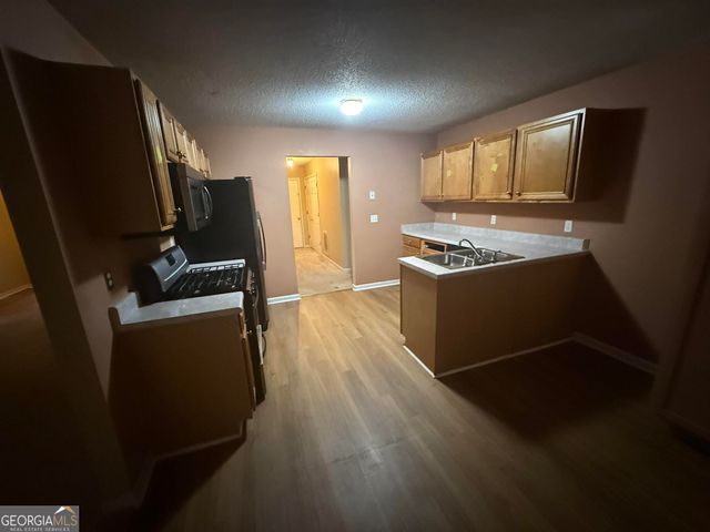 6869 Fireside Lane, Atlanta, GA 30349
