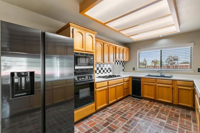 2033 Lilac Lane, Alpine, CA 91901