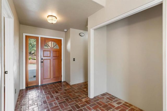 2033 Lilac Lane, Alpine, CA 91901