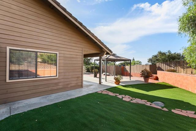 2033 Lilac Lane, Alpine, CA 91901