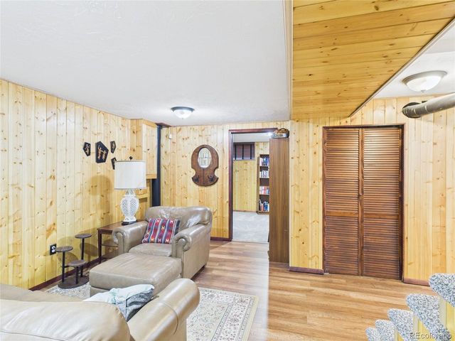 1360 S Ivy Way, Denver, CO 80224