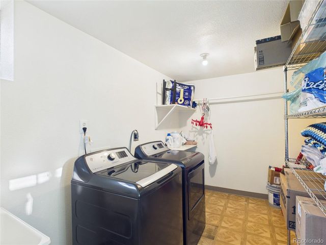 1360 S Ivy Way, Denver, CO 80224