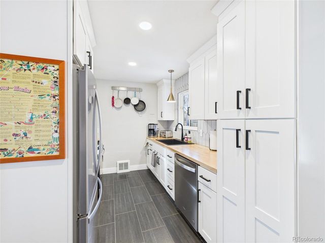 1360 S Ivy Way, Denver, CO 80224