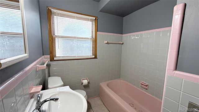 9024 San Jose, Redford Charter Township, MI 48239