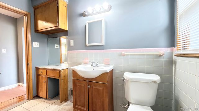 9024 San Jose, Redford Charter Township, MI 48239