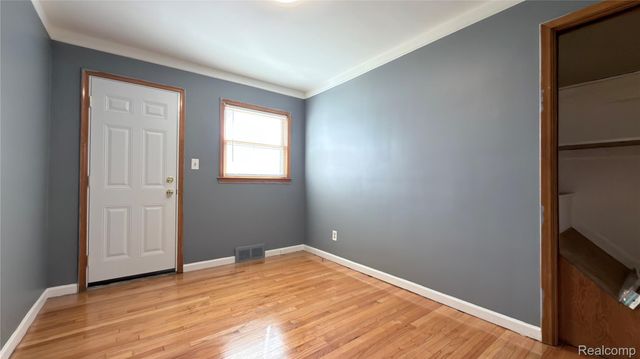 9024 San Jose, Redford Charter Township, MI 48239