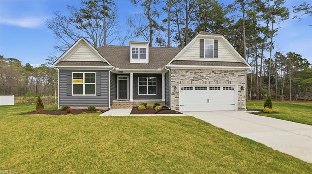 2049 Swiss LN, Hayes, VA 23072
