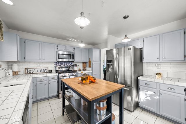 3009 Kaylyn Street, Lancaster, CA 93535