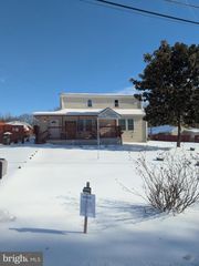 4747 VALLEY ST, Alexandria, VA 22312