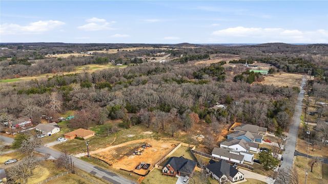 1711 Cathey Drive, Denison, TX 75020