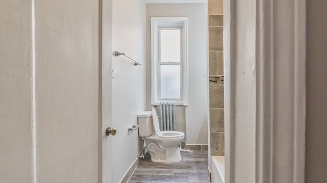 1327 E 52nd Street 302, Chicago, IL 60615