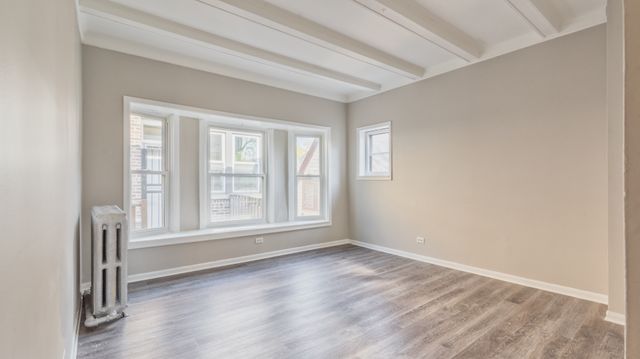 1327 E 52nd Street 302, Chicago, IL 60615