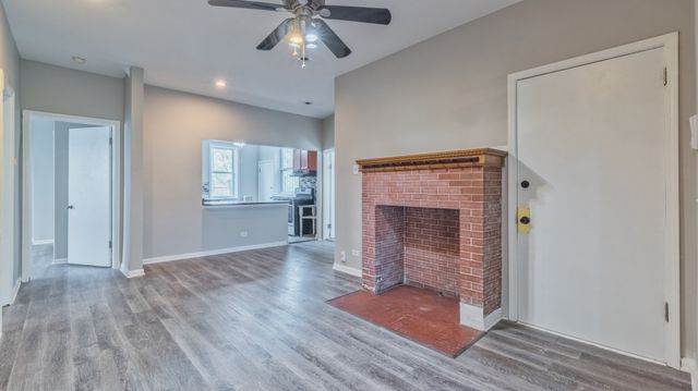 1327 E 52nd Street 302, Chicago, IL 60615