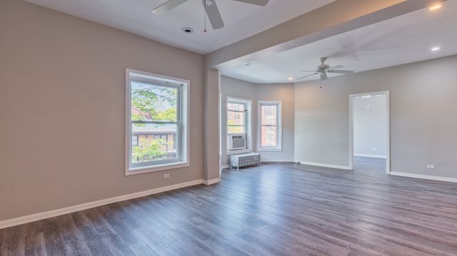 1327 E 52nd Street 302, Chicago, IL 60615