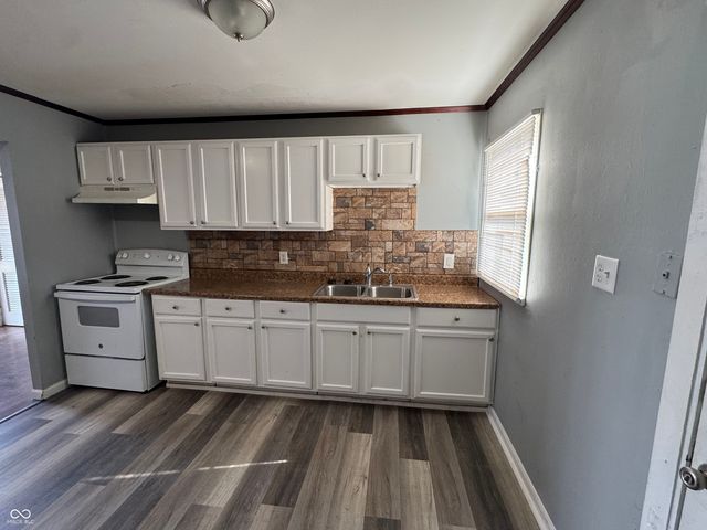 4715 E 33rd Street, Indianapolis, IN 46218