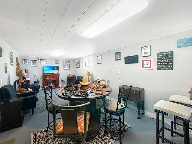 1427 Mark Drive, Freeport, IL 61032