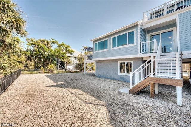 785 Rabbit RD, Sanibel, FL 33957