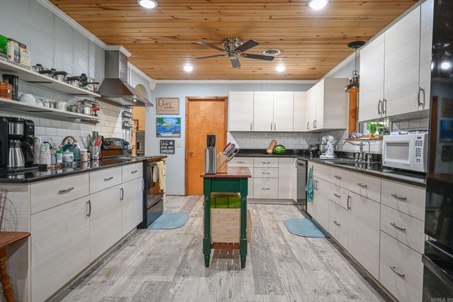 1204 Texas Street, Mena, AR 71953