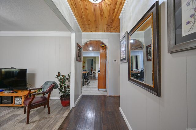 1204 Texas Street, Mena, AR 71953