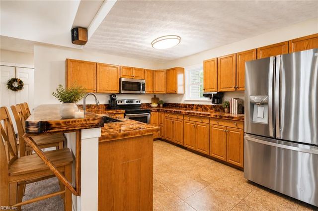4172 Godwin BLVD, Suffolk, VA 23434
