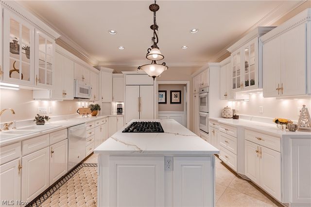 16770 Staffordshire Court, Chagrin Falls, OH 44023