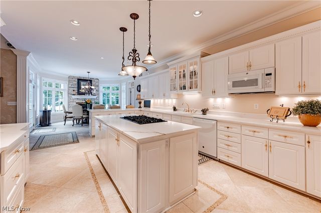 16770 Staffordshire Court, Chagrin Falls, OH 44023