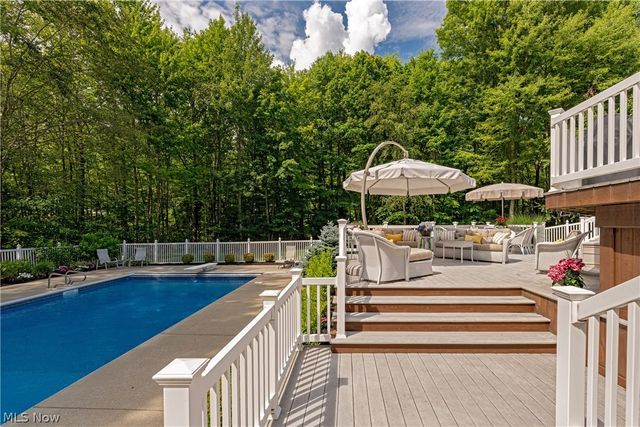 16770 Staffordshire Court, Chagrin Falls, OH 44023