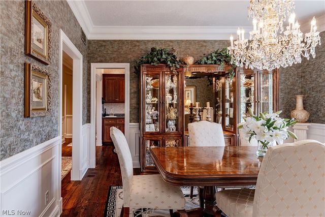 16770 Staffordshire Court, Chagrin Falls, OH 44023