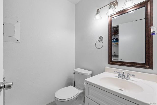 10382 Alphonse St F4, Santee, CA 92071