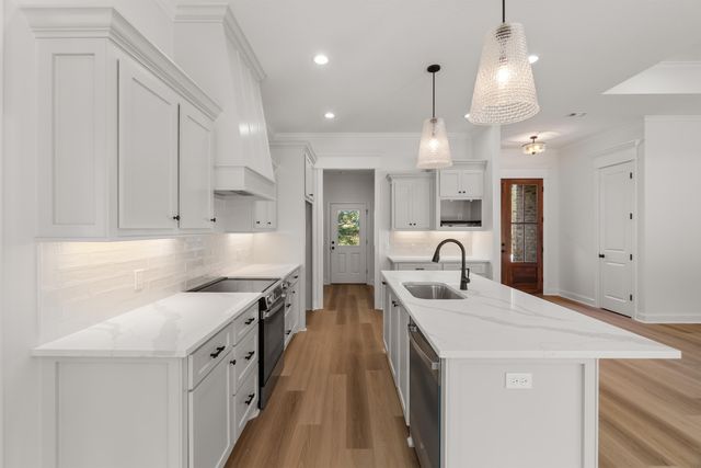 44 Sapphire Dr., Purvis, MS 39475