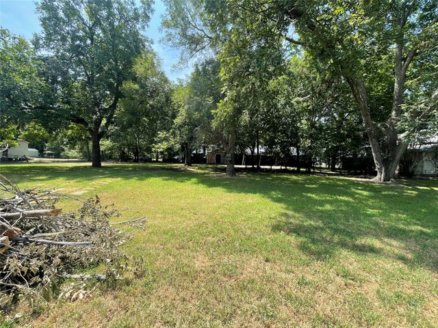 317 SE 6th, Paris, TX 75460