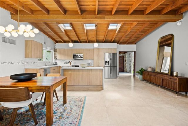4344 S Douglas Road, Miami, FL 33133