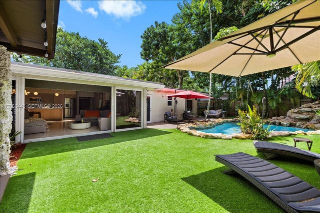 4344 S Douglas Road, Miami, FL 33133
