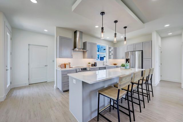 4300 Mansfield Dam RD 1221, Austin, TX 78734