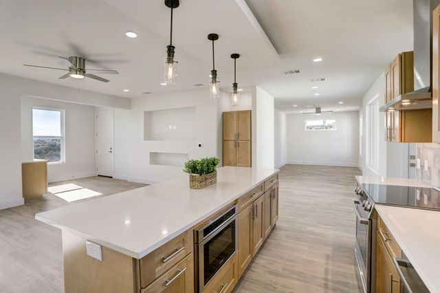 4300 Mansfield Dam RD 1221, Austin, TX 78734