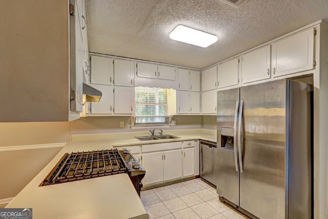 170 Pine Tree Lane, Mcdonough, GA 30252